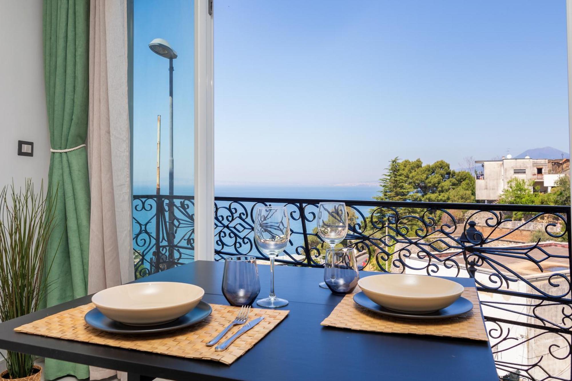 La Casa Del Golfo Apartment Vico Equense Bagian luar foto